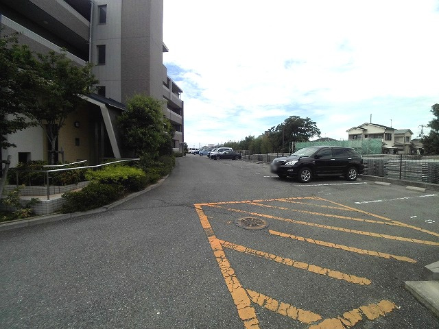 ボヌール有瀬の駐車場