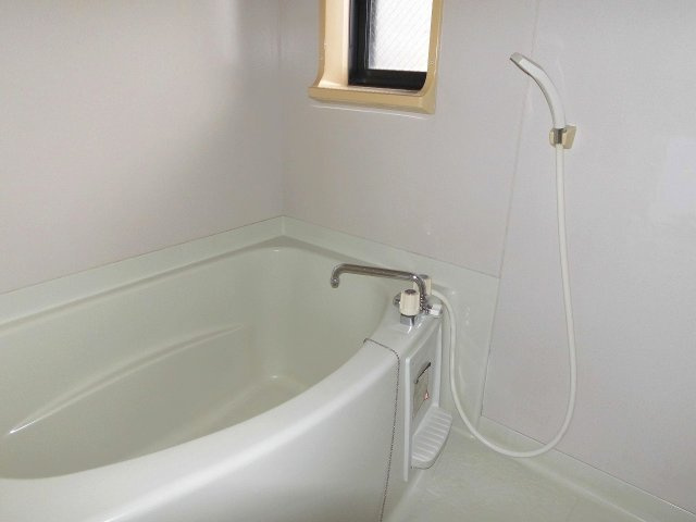 アムールKOHBEの浴室