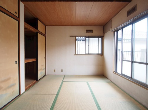 大久保町大窪戸建の寝室|2階和室6.0帖