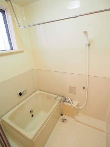 大久保町大窪戸建の浴室
