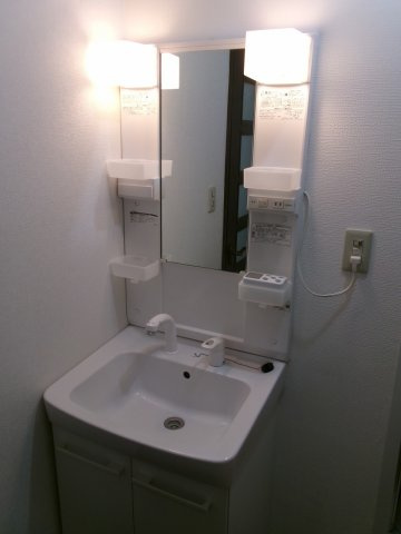 ロイヤルハイツ太寺の洗面所