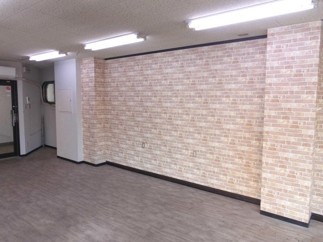 KSビルの洋室