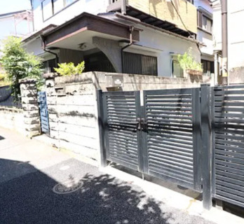 千駄木ハイムのエントランス