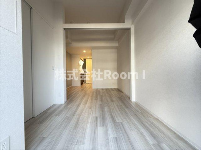 【居間・リビング】 | アプリーレ松屋町 | こちらのリビングで趣味の時間をお楽しみください