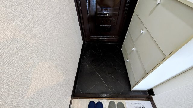 【玄関】