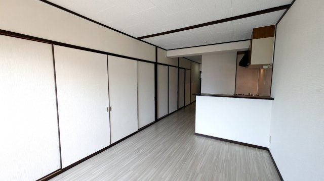 【居間・リビング】