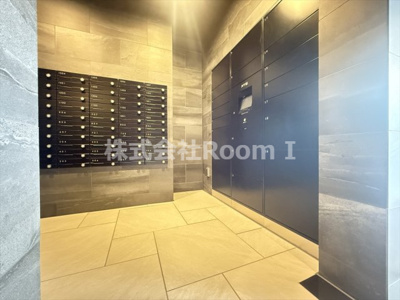 【ロビー】 | アプリーレ松屋町 | ゆとりのあるロビーです宅配ボックスです