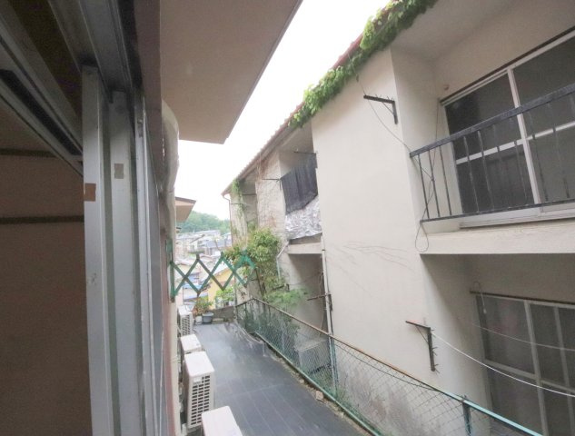 ロイヤル学園前のその他