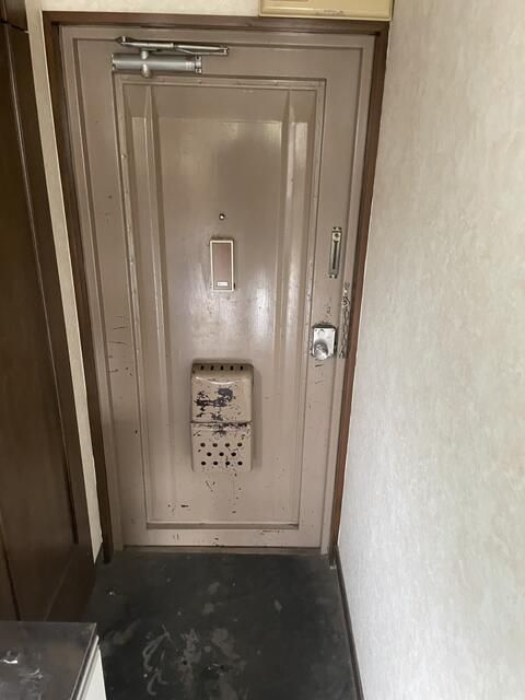 アーバンハイツ篠宮の玄関