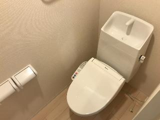 毛呂山町岩井東1丁目アパート新築工事のトイレ|シャワー付トイレ（イメージ）