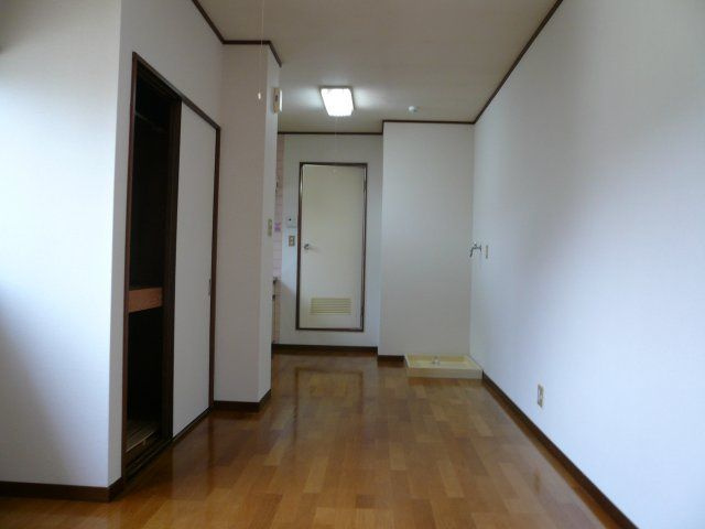 コーポかじかわの洋室