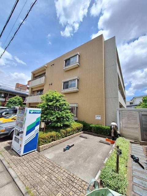 サンパティーク自由が丘の外観|低層鉄筋コンクリート造マンション