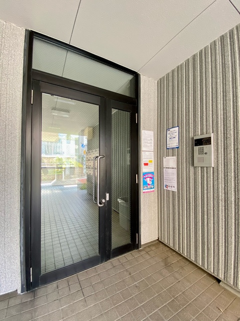 Ｊ－ＦＬＡＴのロビー|★オートロック付き★