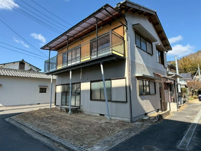 【外観】 | 瀬戸町瀬戸土地（古家付） | 古家付土地です。建物をそのまま使われる場合フルリフォームが必要です。