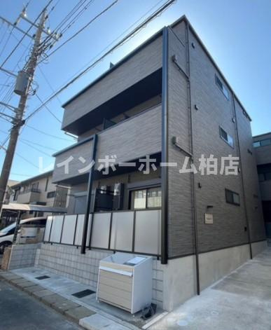 担当エリアのルームアドバイザーが直接対応いたしますのエントランス