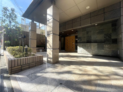 【エントランス】 | セラフィ―コート千里中央