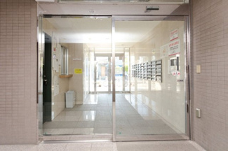 【エントランス】