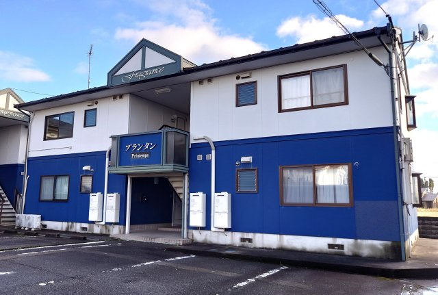富山市町村のアパートの外観
