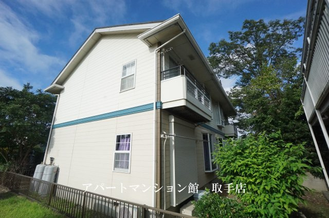 ガーデンハウス１号館の外観