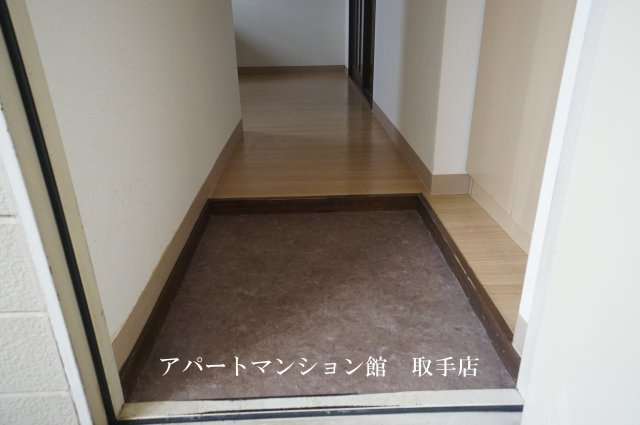 ガーデンハウス１号館の玄関