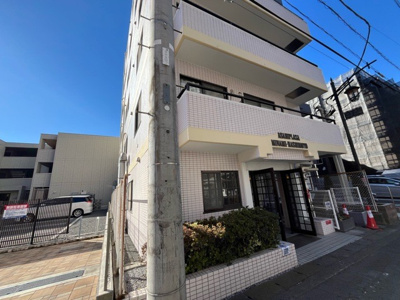 【構造・工法・仕様】 | 朝日プラザ南橋本 | ＳＲＣ造は強度や耐震性の面でもRC造と比べて優れています。そのため、10階建以上の高層または超高層マンションなどの建築にも多く採用されています。柱や梁などのサイズが小さくても高い耐震性を確保できます。