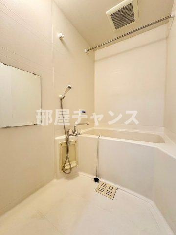 グランディア那古野の浴室