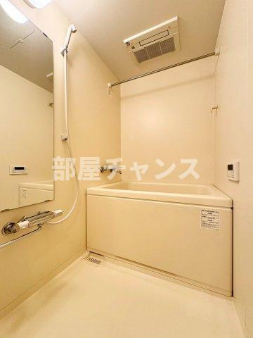 KDXレジデンス神宮前の浴室
