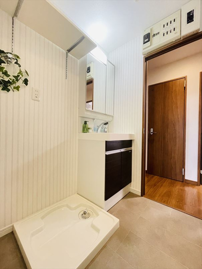 【ランドリースペース】 | フィオレ井尻