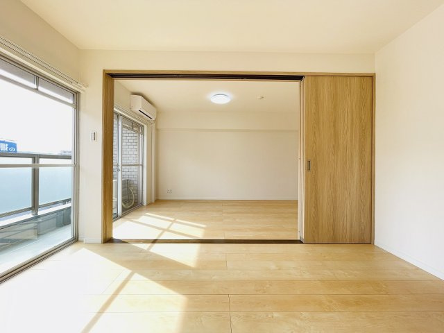 【洋室】 | 皐月マンション那の川