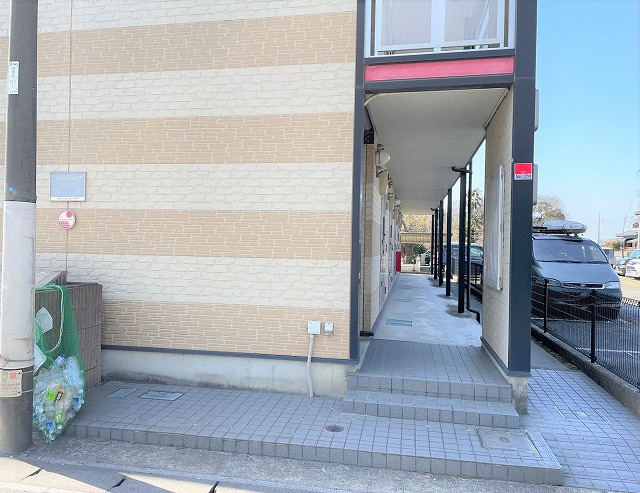 レオパレスコージーコートのエントランス|画像8