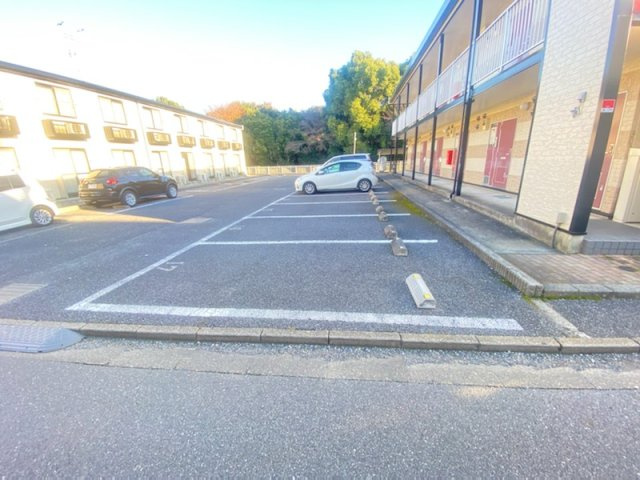 レオパレスサンハイムⅢの駐車場|画像8