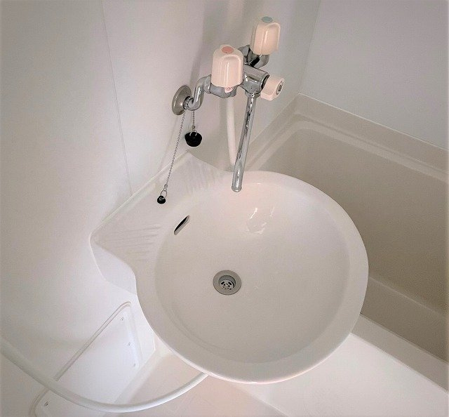 レオパレスティアラの洗面所