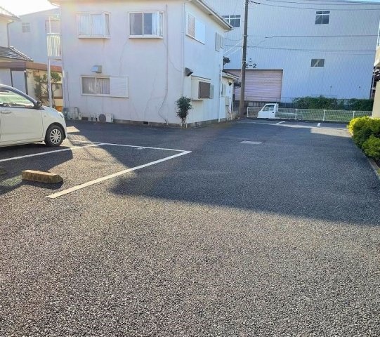 レオパレスティアラの駐車場|画像5