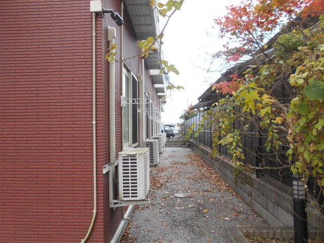 レオパレスシティーEのバルコニー