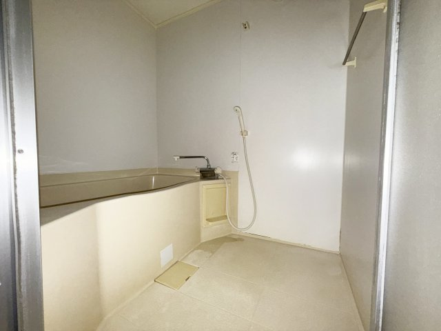 メロディハイム愛宕山の浴室