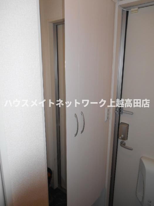 ロジュマン シュシュ Ｂの玄関|シューズボックス（参考206号室室内写真）