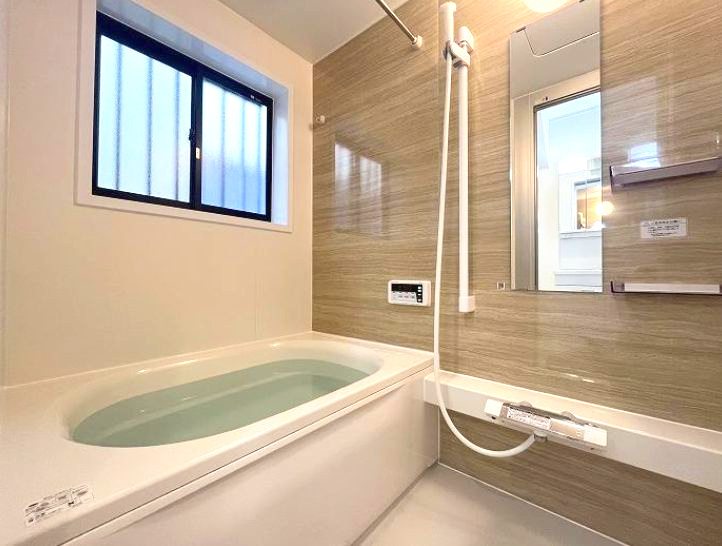 藤沢市鵠沼藤が谷4丁目　中古戸建の浴室|日々の暮らしに欠かせないお風呂です