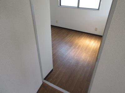 サテンドール千本の内装|洋室へ～