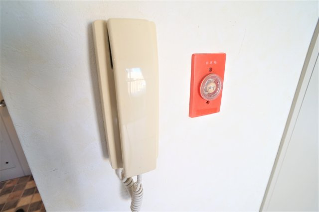 ハイツエバグリーン２号棟のセキュリティ|インターホンで急な来客でも安心ですね