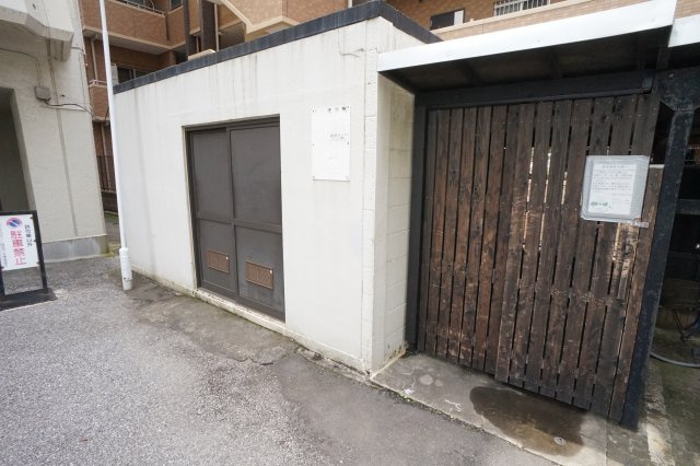 ハイツエバグリーン２号棟のその他共用部分|敷地内ゴミ置き場です