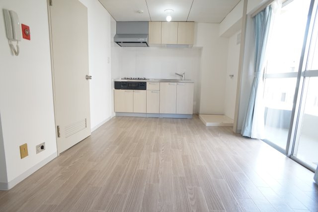 ハイツエバグリーン２号棟の居間・リビング|11.5帖のリビングは広くてレイアウトも楽しもですね