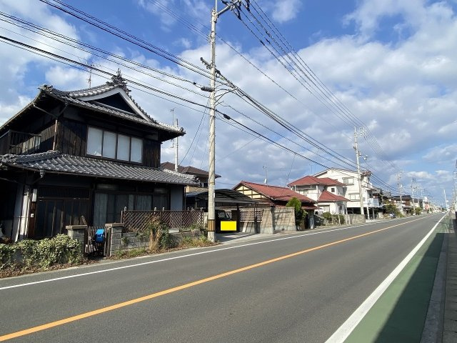 【前面道路含む現地写真】の画像