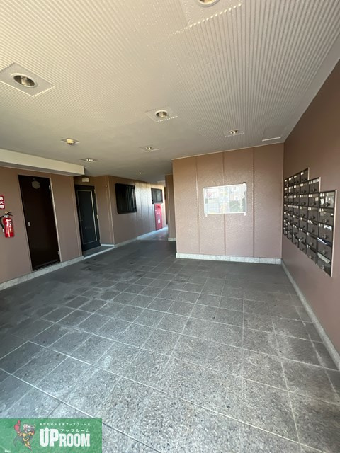 ロイヤルレインボー小牧Ⅰのロビー