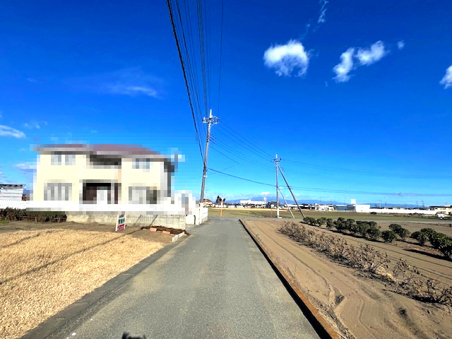 藤岡市上大塚　土地560の前面道路含む現地写真|前面道路含む現地写真です