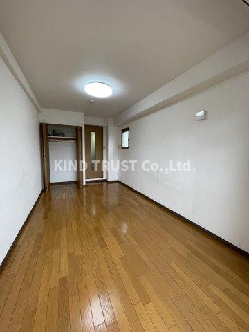 フラットワン天神橋の居間・リビング|おしゃれな居間です