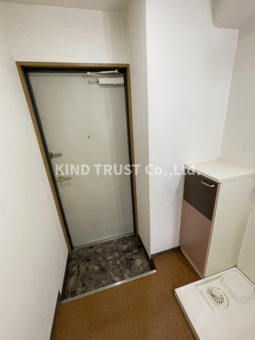 フラットワン天神橋の玄関|玄関です