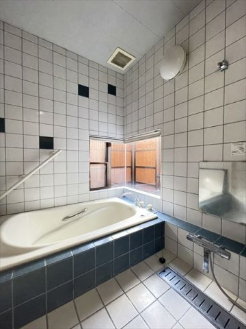 【浴室】 | 古賀市舞の里5丁目　戸建て | 戸建てならではのゆったりしたバスルームで一日の疲れも癒せます◎