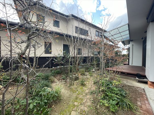 【庭】 | 古賀市舞の里5丁目　戸建て | ウッドデッキではBBQなどご家族の時間を楽しむこともできます♪