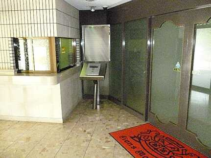 ライオンズヒルズ田方のエントランス