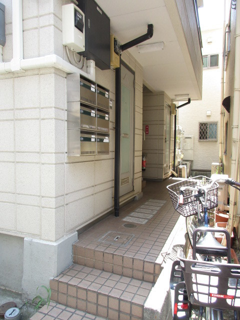 高瀬ビルのエントランス|★エントランス★
